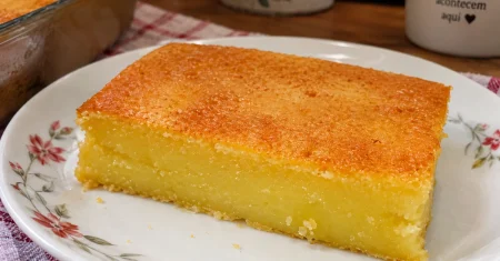 Bolo caçarola italiana super cremosa que desmancha na boca deliciosamente