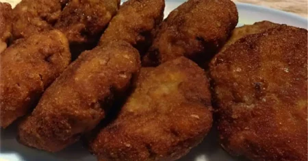 Bolinho de carne moída de feira: crocante por fora, macio por dentro e cheio de sabor