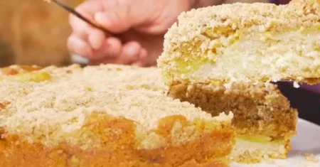 Cuca de banana com doce de leite: a receita perfeita para um lanche da tarde inesquecível