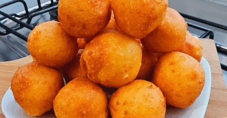 Bolinho de queijo sem trigo: crocante por fora, derretendo por dentro