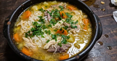 Canja de galinha: receita caseira fácil e saborosa